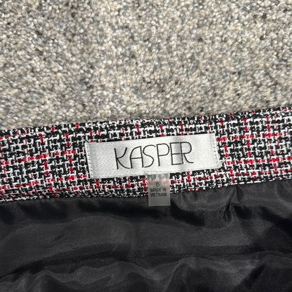 Kasper Elegant Tweed Flared Skirt - Black and Red - Picture 5 of 8